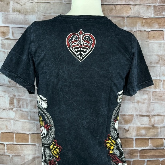 Sinful By Affliction Women’s Graphic Short Sleeve T-Shirt -Size: M / L-NWT - Picture 9 of 12